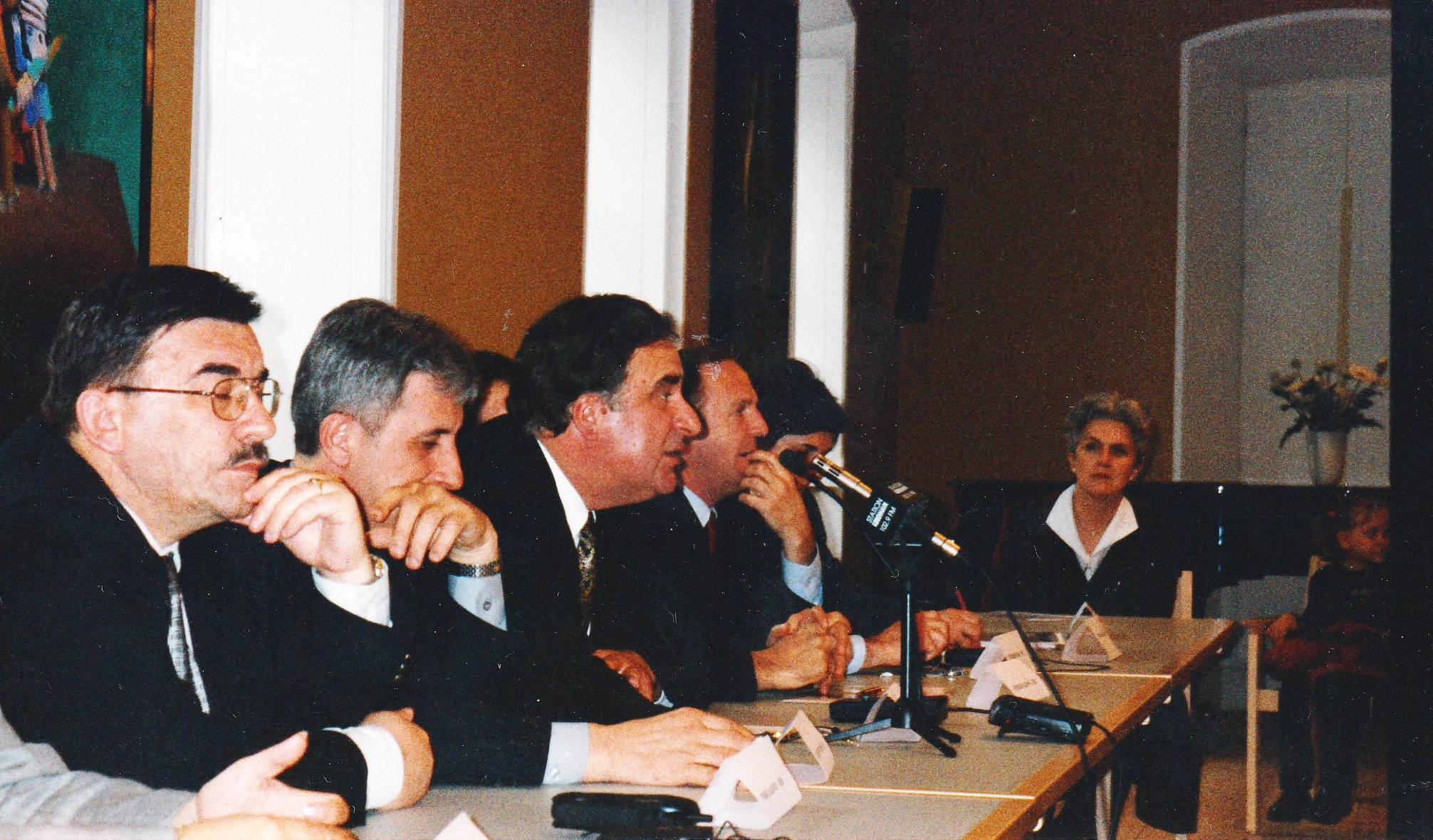 Mirko Lazovic Hamid Custovic  Bogic Bogicevic Kresimir Zubak Dusanka Majkic i Lamija Tanovic.. april 2000